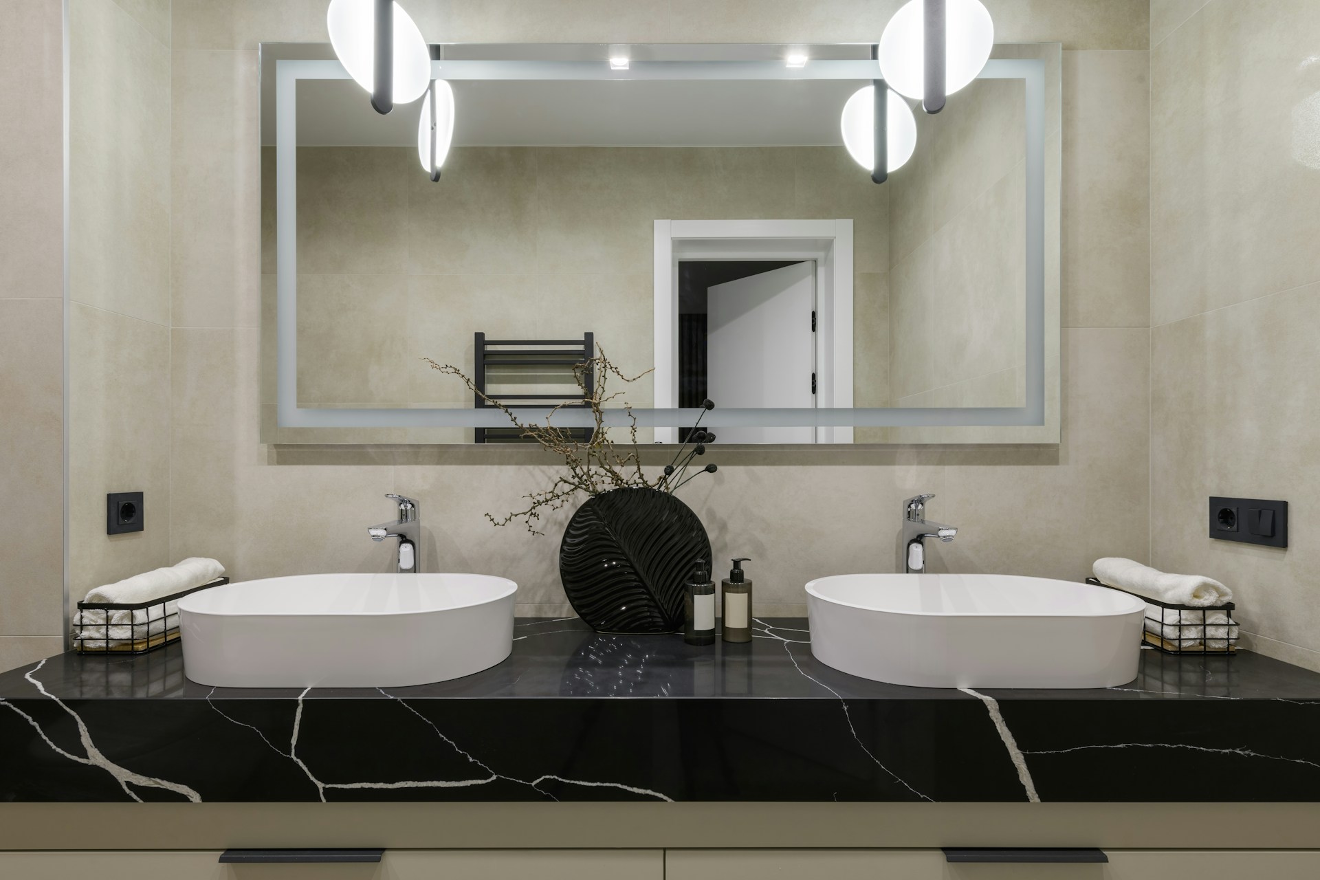 bathroom vanity unit